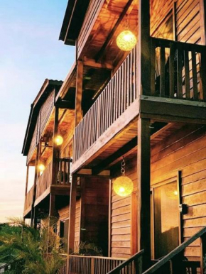 Ecoco Holbox - EcoChic - Cabañas de Madera - Holbox Retreat